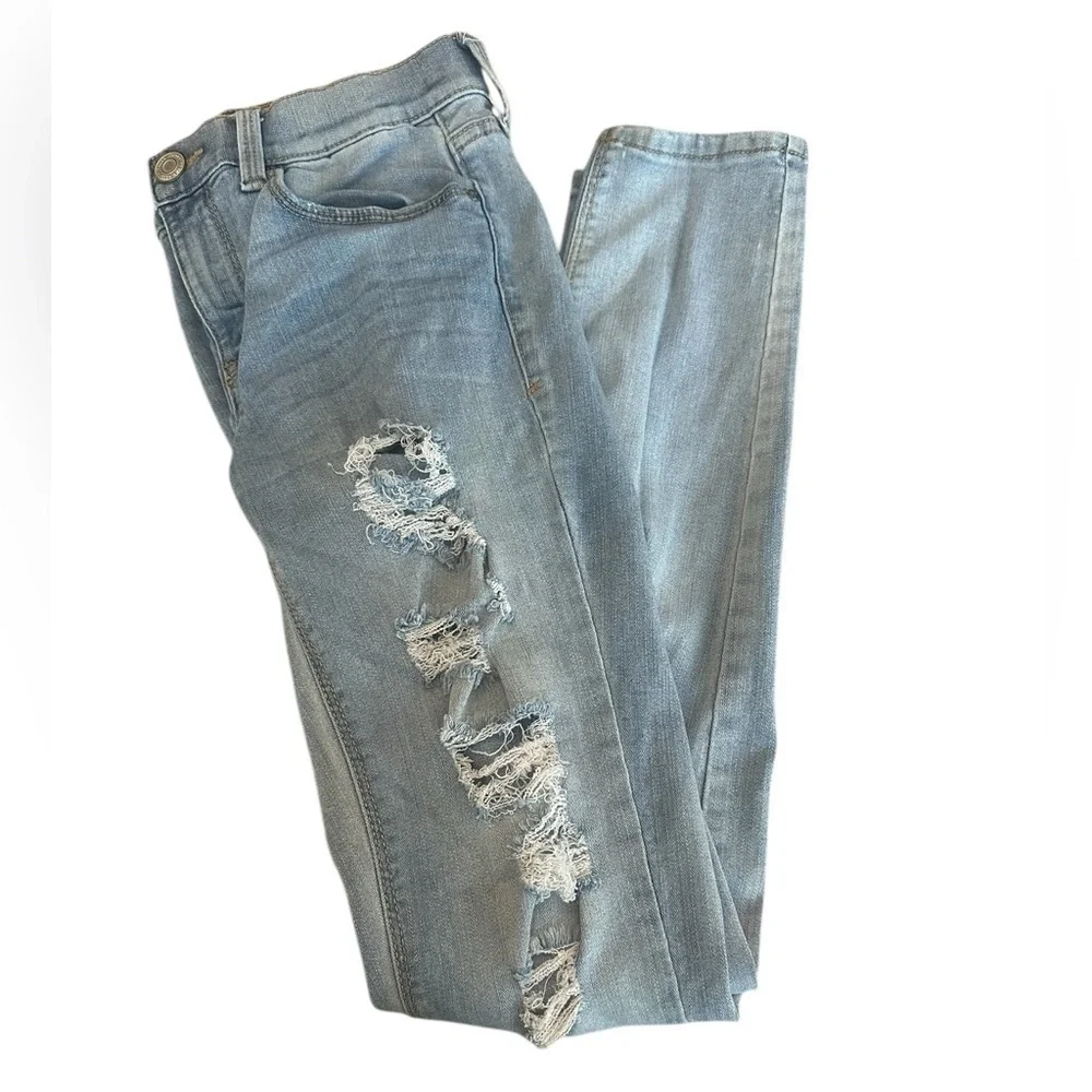 Mudd Low Rise Distressed Skinny Jeans - Womens Size 5 - 5/27 Light Wash